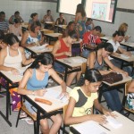 Mais de 12 mil candidatos concorrem às vagas no PréUniversitário da Seed - Fotos: Ascom/Seed