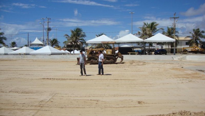 Montagem da arena esportiva do Verão Sergipe 2011 segue em ritmo acelerado