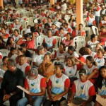 Catadores de laranja de Itabaianinha e Tomar do Geru recebem certificados do Mão Amiga -
