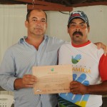 Catadores de laranja de Itabaianinha e Tomar do Geru recebem certificados do Mão Amiga -