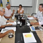 Secretário de Saúde discute isonomia salarial de médicos com Sindimed -