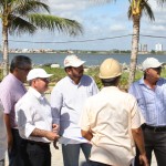 Secretário visita obras na Atalaia Nova e anuncia reforma da Praça do Hidroviário - O secretário de Estado da Infraestrutura
