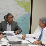 Governador determina suspensão de contrato de empresa com o Detran - O governador Marcelo Déda e o secretário de Estado da Casa Civil