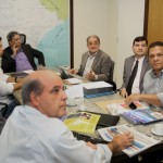 Governador conhece projeto para construção de novo estádio de futebol na zona de expansão -