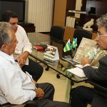 Déda apresenta projeto para novo centro de treinamento à FSF - Marcelo Déda reuniuse com o presidente da Federação Sergipana de Futebol (FSF)