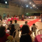 recebe o troféu de homenagem à mulher / Fotos: Ascom/Banese