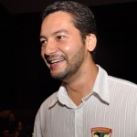 Sergipanos lotam o TTB para prestigiar espetáculo do Imbuaça - O servidor público André Feitosa