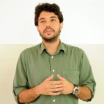 Seides capacita assistentes sociais sobre Saúde Mental e Drogadição - O médico Antônio Souza
