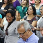 Jackson Barreto participa de missa em celebração pela Semana Santa -