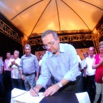 Déda prestigia inauguração de mercado em Carira -