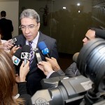 Déda recebe o presidente do TSE e anuncia recadastramento biométrico em SE -