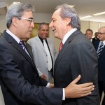 Déda recebe o presidente do TSE e anuncia recadastramento biométrico em SE -