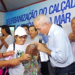 Jackson acompanha assinatura de ordem de serviço para reforma de calçadão da Beira Mar -