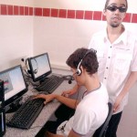 Prossegue curso de Informática Básica para alunos com deficiência visual  -
