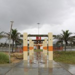 Vicegovernador e secretário vistoriam o andamento das obras na Orla da Atalaia Nova - Fotos: Mario Sousa/Seinfra