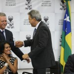 Déda assina Termo de Cooperação visando eliminar os casos de nascimentos não registrados -