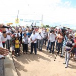 Vicegovernador participa de entrega de casas no assentamento Caraíbas