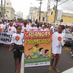 Defensores públicos participam de caminhada contra o abuso e  a exploração sexual de crianças e adolescentes - Fotos: Ascom/Defensoria