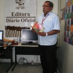 Novos livros estão em fase de impressão na editora Diário Oficial - O gerente interino da Editora
