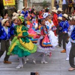 Rua do Turista recebe o 1º Festival de Quadrilhas Juninas  - A quadrilha infantil Xodó da Vila em sua primeira apresentação no Festival de Quadrilhas Juninas / Fotos: Ascom/Setur