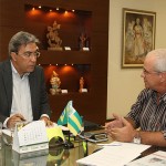 Governador despacha com o secretário de Esporte e Lazer - Fotos: Marcos Rodrigues/ASN
