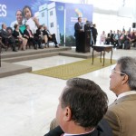 Déda prestigia lançamento do Minha Casa