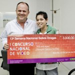Secretário recebe aluno da rede pública vencedor de concurso nacional - O secretário de Estado da Educação
