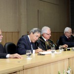 Marcelo Déda prestigia posse do poeta Amaral Cavalcante na ASL - O governador Marcelo Déda e e o mais novo membro da ASL