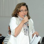 Estado traça metas  para plano estadual de combate à miséria - A secretária de Estado da Inclusão