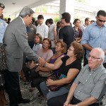 Déda comparece ao sepultamento do irmão de Jackson Barreto  -