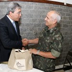 Déda recepciona comandantes militares do NE no Palácio de Veraneio -