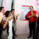 Déda entrega Centro de Referência de Atendimento à Mulher -