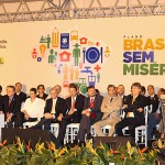 Déda participa do lançamento do 'Brasil Sem Miséria' ao lado de Dilma  -