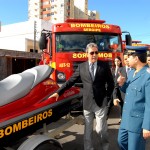 Déda entrega veículos que ultrapassam os R$ 800 mil em solenidade alusiva ao Dia dos Bombeiros -