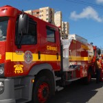 Déda entrega veículos que ultrapassam os R$ 800 mil em solenidade alusiva ao Dia dos Bombeiros -