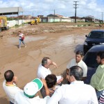 Obras de revestimento do canal da avenida Juscelino Kubitscheck avançam - O secretário de Estado de Infraestrutura