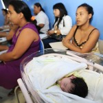 Alergia ao leite de vaca é tema de debates na Semana do Aleitamento - Fotos: Márcio Dantas/FHS