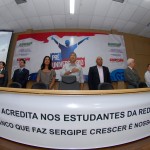 Déda assina termo que isenta 5