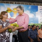 Governador lança programa Frutos da Terra em Itabaianinha -