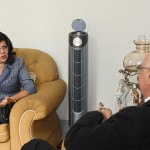 Governadora em exercício visita arcebispo da capital -