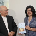 Governadora em exercício visita arcebispo da capital -