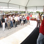 Déda entrega pavimentação e Clínica em Divina Pastora -