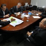 Déda passa a semana em busca de investimentos para SE - Déda assina termo que isenta mais de 5 mil alunos da inscrição do vestibular da UFS / Foto: Marcelle Cristinne/ASN