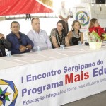 Secretário destaca benefícios da escola em tempo integral  - Fotos: Juarez Silviera/Seed
