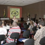 Seed realiza reunião com representantes municipais do Programa Mais Educação - A professora Ângela Maria Machado