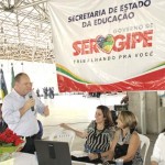 Secretário destaca benefícios da escola em tempo integral  - Fotos: Juarez Silviera/Seed