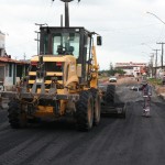 Seinfra recupera pavimento asfáltico da rua Benjamim Constant - Fotos: Elinaldo Sousa/Seinfra