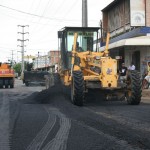Seinfra recupera pavimento asfáltico da rua Benjamim Constant - Fotos: Elinaldo Sousa/Seinfra