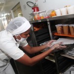 Huse garante qualidade nas 90 mil refeições servidas mensalmente - Fotos: Bruno César/FHS