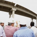 Déda leva deputados e prefeitos para verificar obras da ponte Gilberto Amado  - Foto: Marco Vieira/ASN